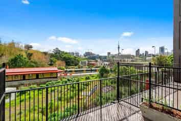 204/13 Cheshire Street, Parnell