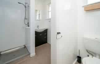 413 Linwood Avenue, Bromley