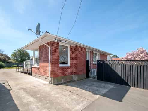 413 Linwood Avenue, Bromley