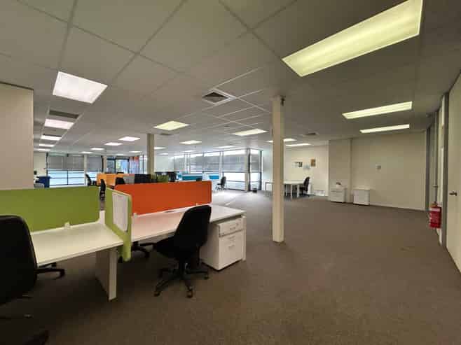 Modern High Stud Warehouse & Offices