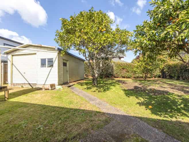 486 West Coast Road, Glen Eden
