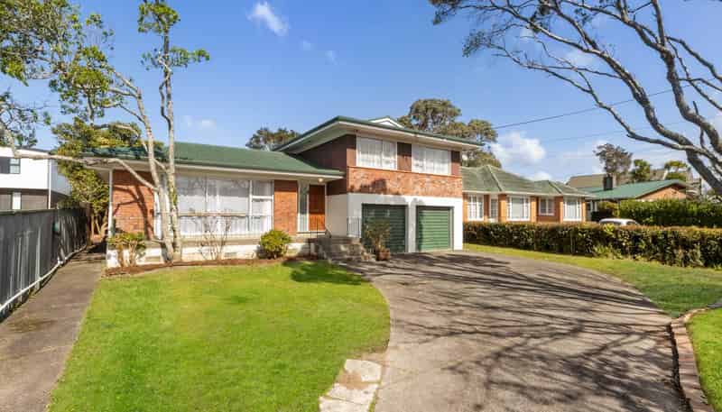 486 West Coast Road, Glen Eden