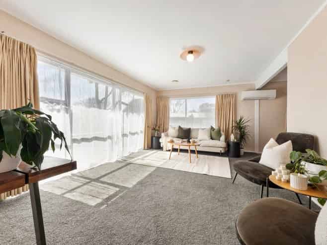 486 West Coast Road, Glen Eden