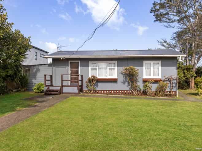 486 West Coast Road, Glen Eden