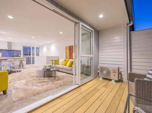 8/70A Barrack Road, Mount Wellington