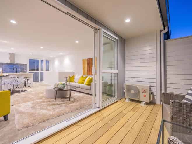 8/70A Barrack Road, Mount Wellington