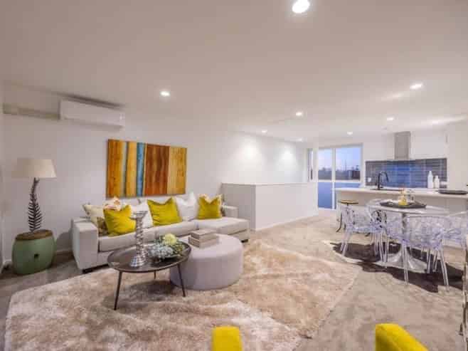 8/70A Barrack Road, Mount Wellington