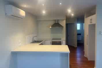 2/215 Peterborough Street, Christchurch Central