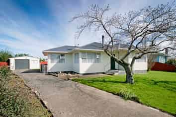 65 Rugby Street, Awapuni