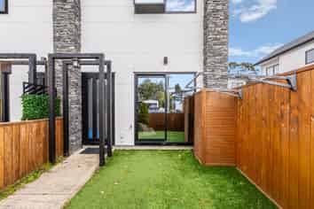 1/83 Vodanovich Road, Te Atatu South