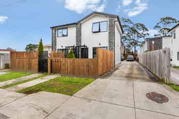 1/83 Vodanovich Road, Te Atatu South