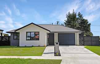 11 Whakahaumako Road, Cambridge