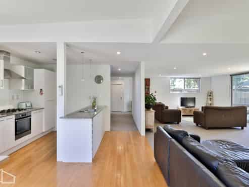 91a Kaurilands Road, Titirangi