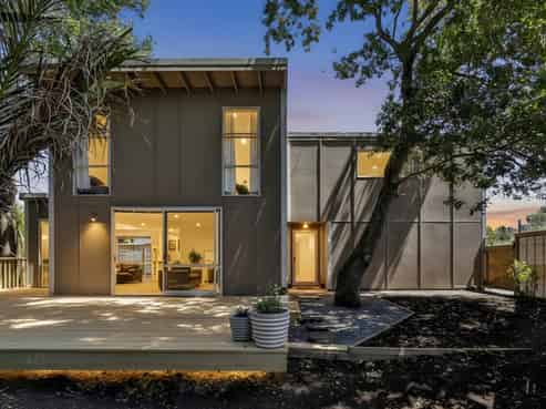 91a Kaurilands Road, Titirangi