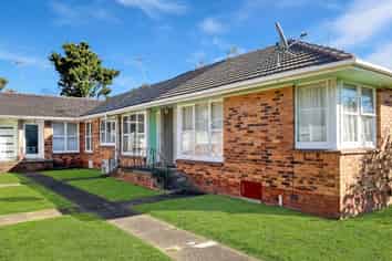 5/2 Bowling Avenue, Epsom