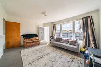 2/590A Fergusson Drive, Trentham