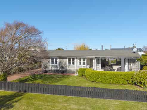 6 Kohatu Parade, Wharewaka