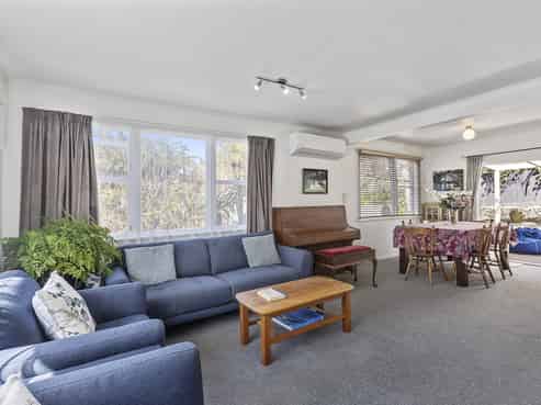 2A Wilfred Street, Tawa