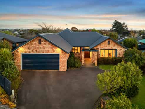 24 Portobello Way, Huntington
