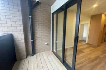 G04/48 Clay Works Lane, New Lynn