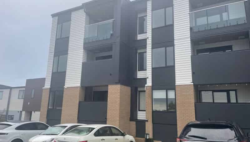 G04/48 Clay Works Lane, New Lynn