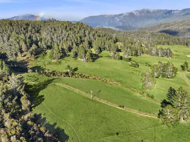  Takaka-Collingwood Highway, Takaka