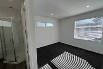 2/3 Rumney Street, Fairfield