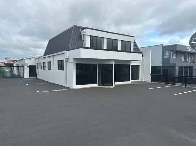 Modern Gem on Hull Road 
