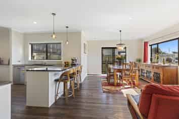 13 Madeira Close, Whitby