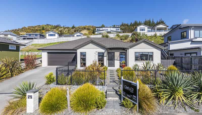 13 Madeira Close, Whitby