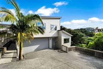 32 The Enclave, Totara Heights
