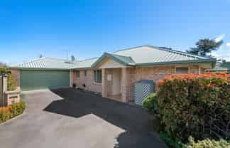 6 Waterlea Green, Mayfield