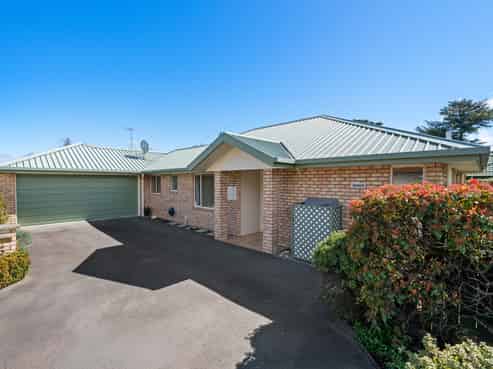 6 Waterlea Green, Mayfield