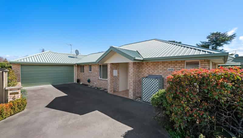 6 Waterlea Green, Mayfield