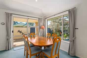 6 Waterlea Green, Mayfield