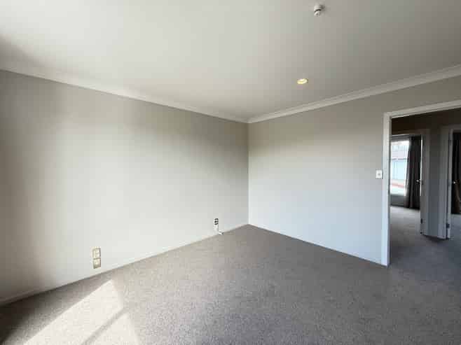 9B Clearwater Cove, Hobsonville