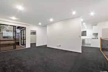 42a Seaview Road, Glenfield