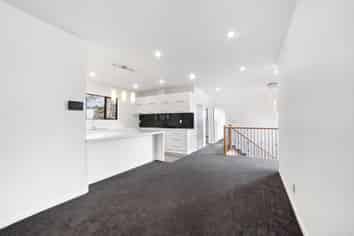 42a Seaview Road, Glenfield