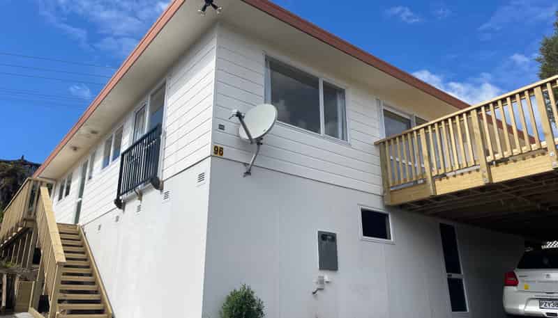 96 Jonathon Street, Brookfield