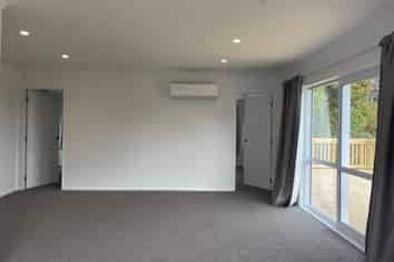 96 Jonathon Street, Brookfield