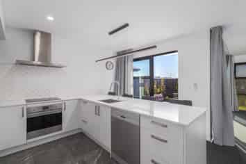 5 Chrysolite Place, Belfast