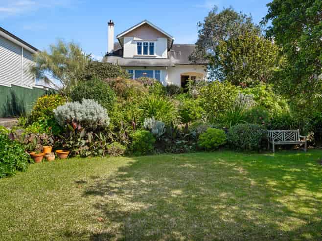 3 Cambridge Terrace, Devonport