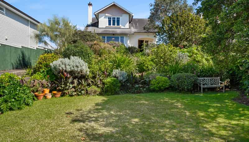 3 Cambridge Terrace, Devonport