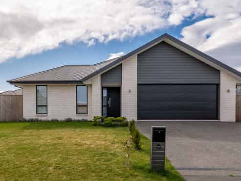6 Bob Reid Crescent, Darfield