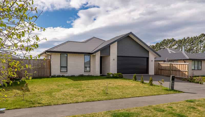 6 Bob Reid Crescent, Darfield