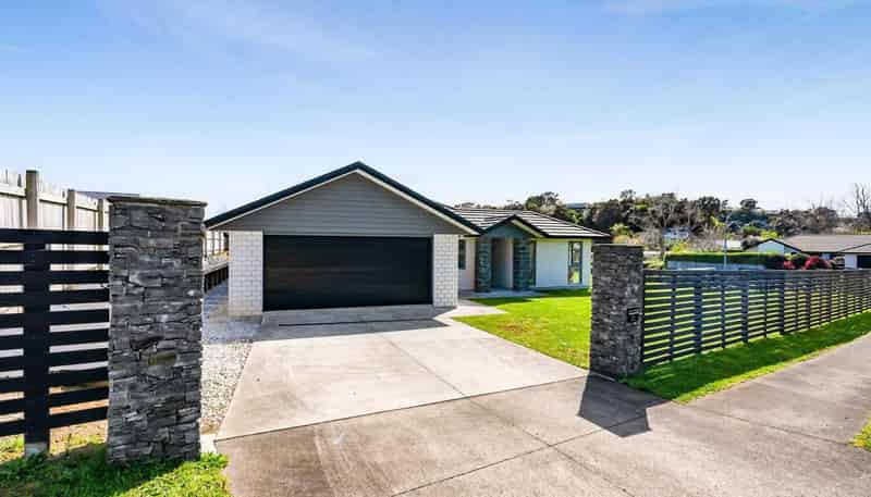 23 Garrett Drive , Whalers Gate