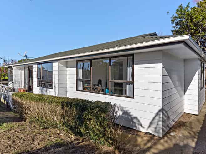 2/20 Eastdale Road, Avondale
