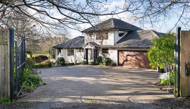 554 Kingseat Road, Kingseat