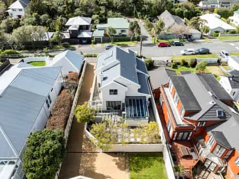 28A Duthie Street, Karori