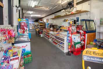 MAIN STREET OPPORTUNITY!